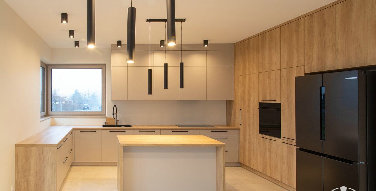 Kuchnia na wymiar z oknem 3