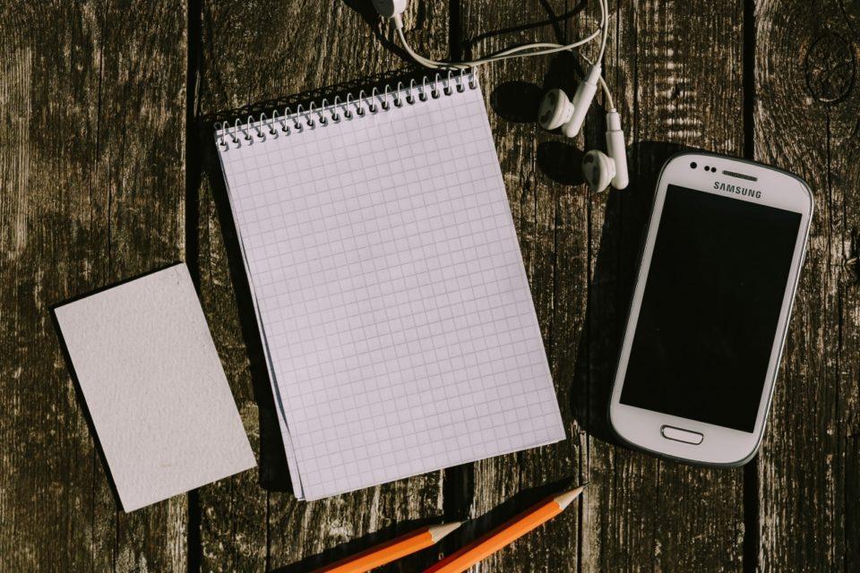 Smartfon z notatnikiem