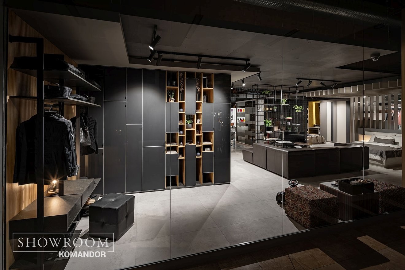 Showroom news1
