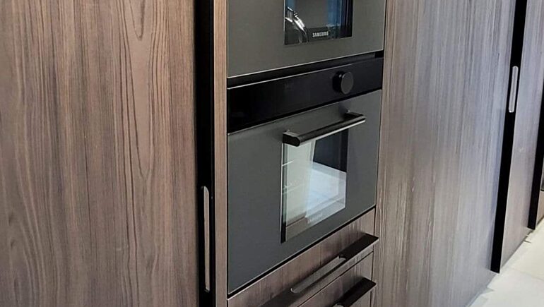 Komandor tych makolowska 15