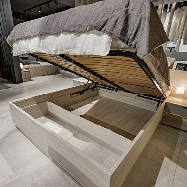 Wyprzedaz1 Showroom Komandor