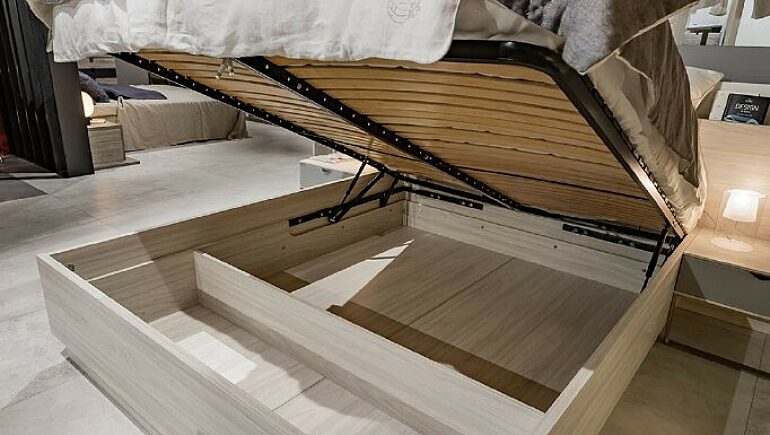 Wyprzedaz1 Showroom Komandor