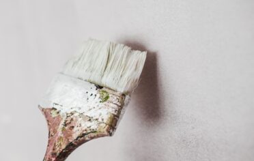Kaboompics Paintbrush covered with paint