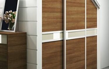 Przestrzen pod schodami miniaturka