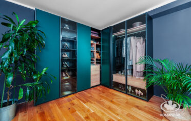 Realizacja zielona szafa narozna magda 1