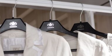 Wieszaki na drążku