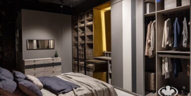 Sypialnia z szafami i toaletka 4