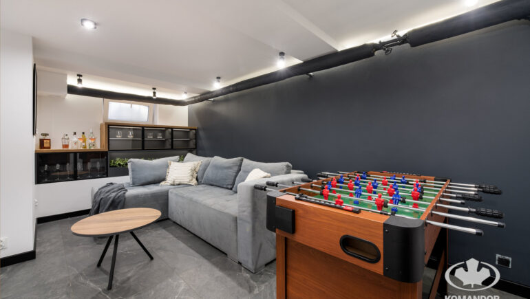 Pomieszczenie goscinne mikroapartament realizacja Komandor