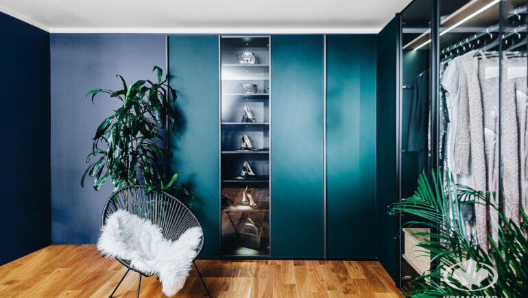 Realizacja zielona szafa narozna magda 4