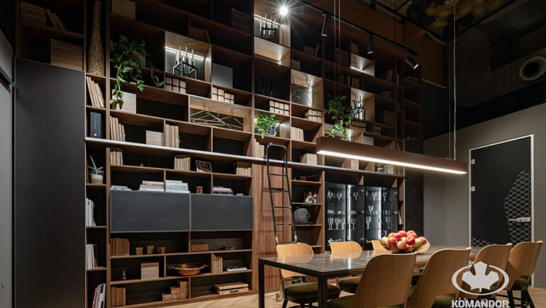 Wysoki regal showroom03