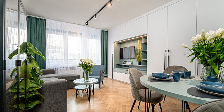 Salon z szafa komandor 17