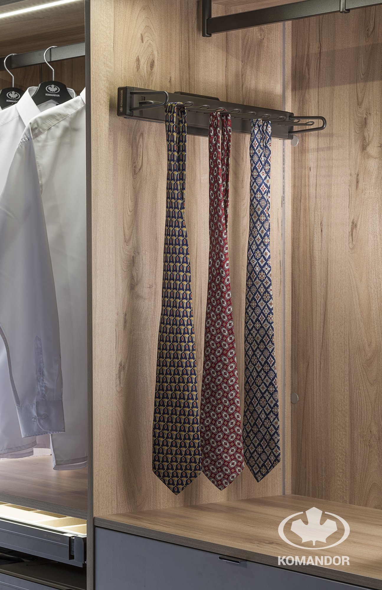 Akcesoria mokka wieszak na paski krawaty Komandor