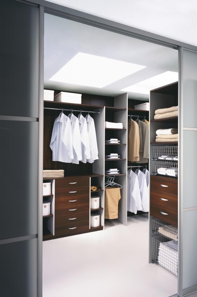 Garderoba komandor wnetrze 1