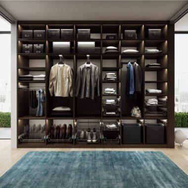 Garderoba komandor13